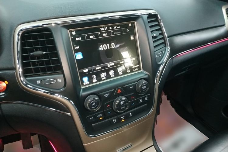 Used Jeep Grand Cherokee 2015 3.0L Comfort Navigation Edition