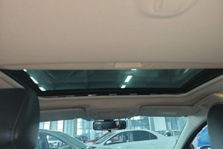 Used Ford Focus 2017 Sedan 1.6L Automatic Fashion Edition Smart Drive Version
