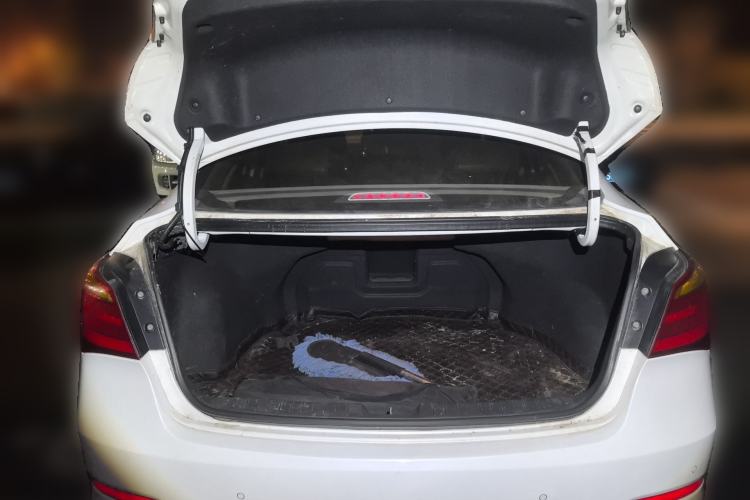 Used Hyundai Mistra 2014 1.8L Automatic Deluxe DLX Model Trunk