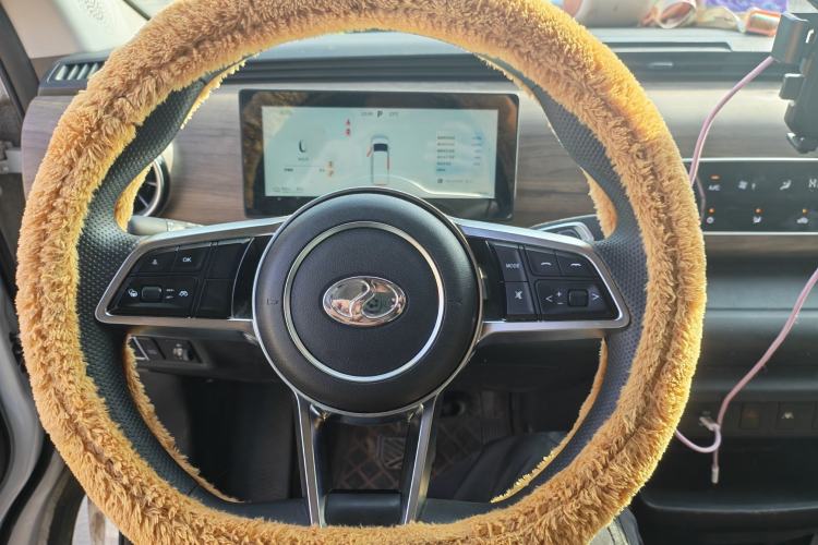 Used Ruichi EC75 2025 Model Passenger Vehicle Smart Driving Ultra-Charging Edition Pioneer II 50.1 kWh