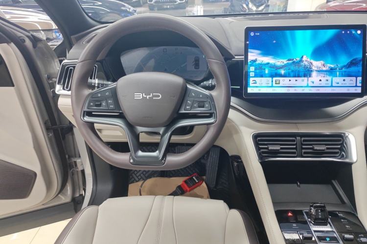 Used BYD Song PLUS New Energy 2025 EV 520km Luxury Version
