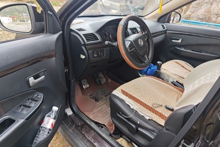 Used Dongfeng Fengon 370 2016 1.5L Manual Luxury 7-Seater