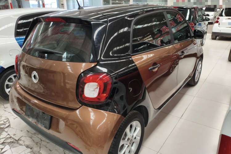 Used smart forfour 2016 1.0L 52 kW Dynamic Edition