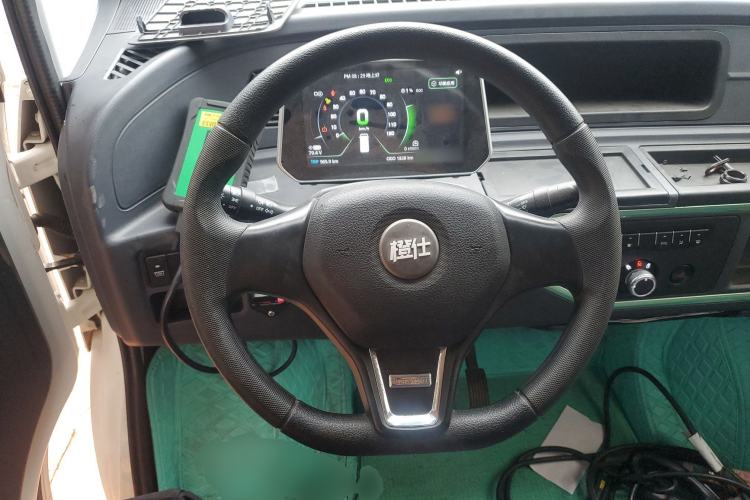 Used Chengshi 01 2021 Wealth Edition + 3.3KW Air Conditioner Single-Row Enclosed Van Two-Seater Dual Batteries Steering Wheel