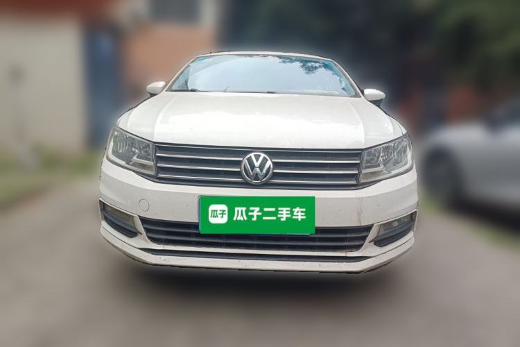 Used Volkswagen Santana 2016 1.6L Manual Comfort Edition
