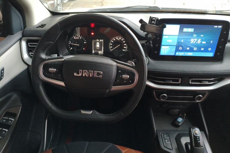 Used JMC Yuhu 7 2023 2.0T Automatic Diesel 4x4 Comfort Plus Long Wheelbase Steering Wheel