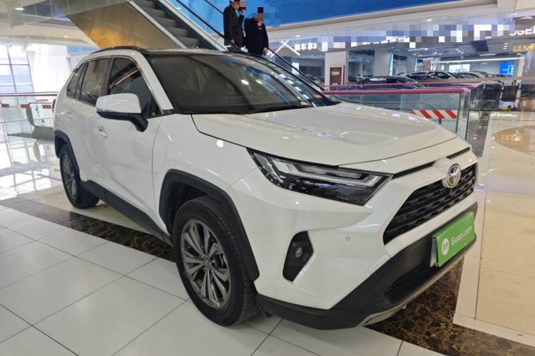 Used Toyota RAV4 2023 2.0L CVT Two-Wheel Drive 20th Anniversary Platinum Edition