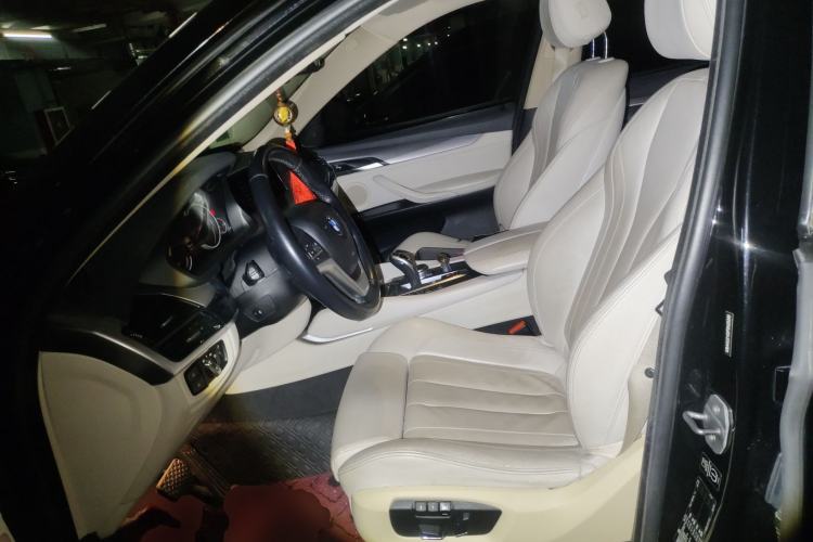 Used BMW X6 
