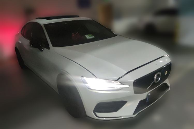 Used Volvo S60 2021 T4 Zhiyi Luxury Edition
