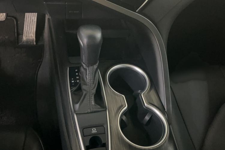 Used Toyota Camry 2022 2.0GVP Premier Edition
