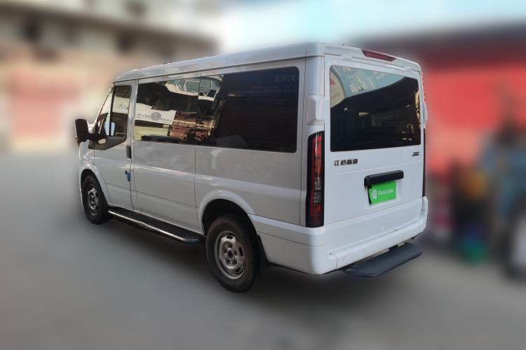 Used JMC Fushun 2022 2.0T Manual Multi-Function Passenger Vehicle Short Wheelbase Low Roof 6-Seater
