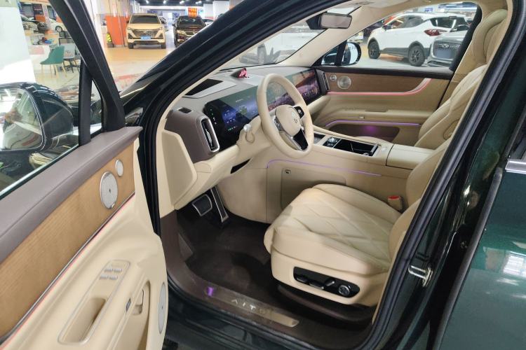 Used Hima AITO M9 2025 Pure Electric Ultra Version 100 kWh 6-Seater Model