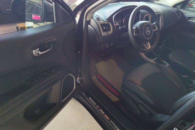 Used Jeep Compass 2020 220T Automatic Leading Edition