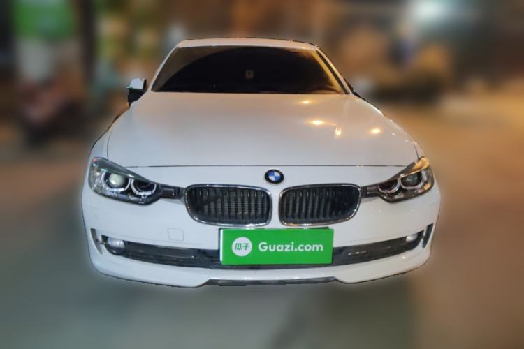 Used BMW 3 Series 2015 316Li Manual Model
