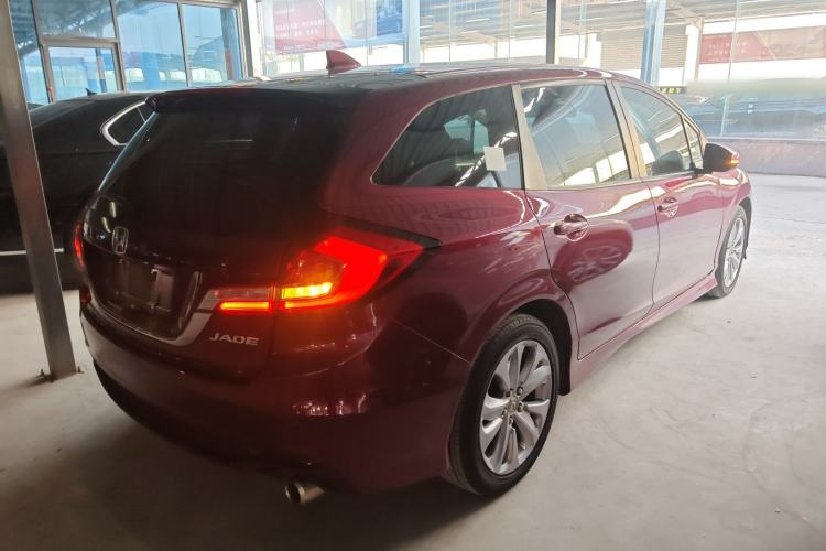 Used Honda Jade 2017 1.8L automatic Comfort version 5 seats