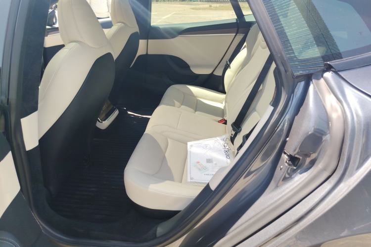 Used Tesla Model S 2023 Dual-Motor All-Wheel-Drive Version Left Rear Seat