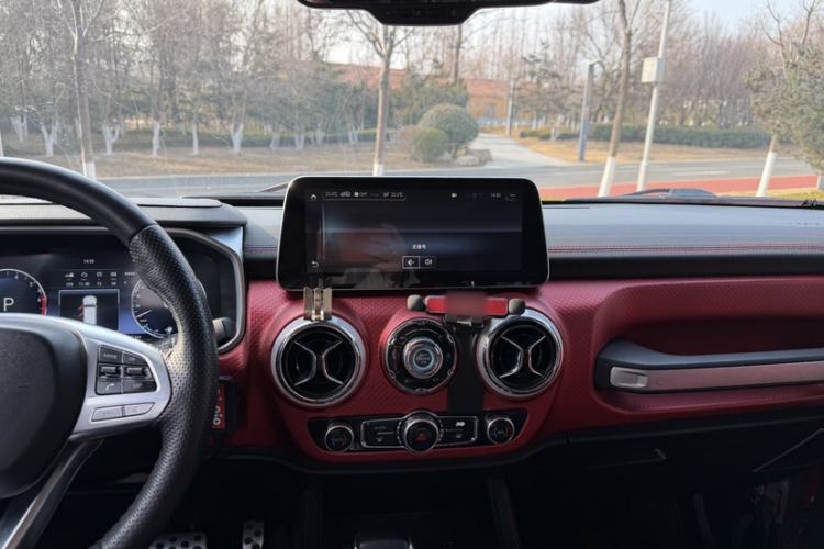 Used BAIC Off-Road BJ40 2019 2.3T Automatic Four-Wheel Drive Urban Hunter Edition Flagship Model China VI Emission Standard