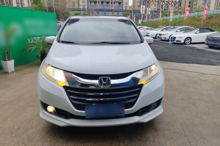 Used Honda Odyssey 2015 Revised 2.4L Luxury Edition
