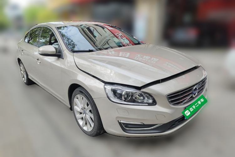 Used Volvo S60 2017 S60L T4 Smart Range Edition Front Right 45 Deg