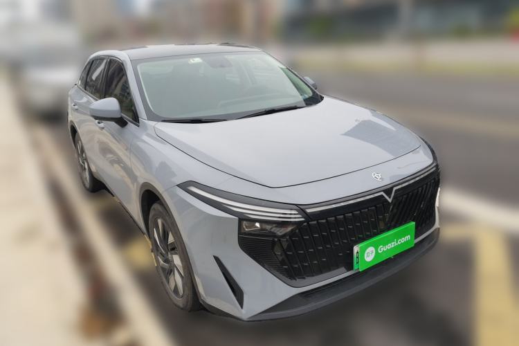 Used Venucia V DD-i 2023 60km iD Version Front Right 45 Deg