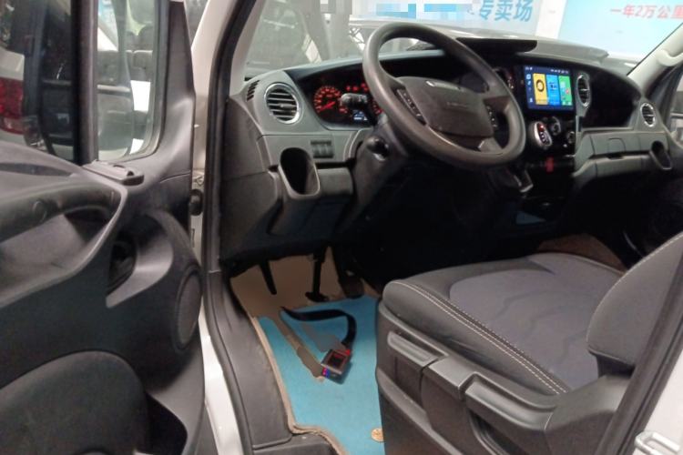 Used Iveco Eurocargo 2021 3.0T Automatic Super-Rui Long Wheelbase Short Overhang High Roof Manual Doors F1C