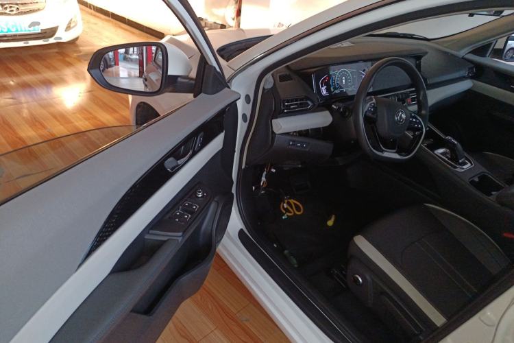 Used Dongfeng Aeolus E70 2021 Revised Version 360H Battery-Swap Edition