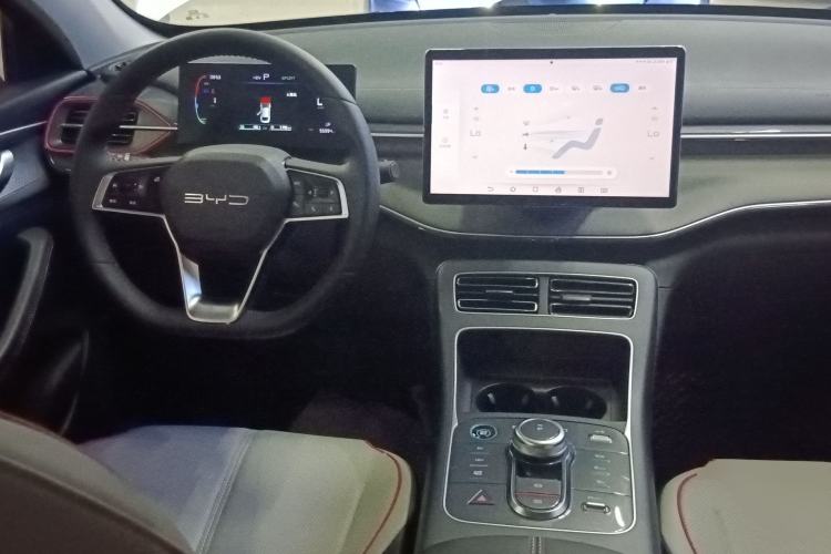 Used BYD Destroyer 05 2023 Champion Edition DM-i 55KM Luxury Model Center Console