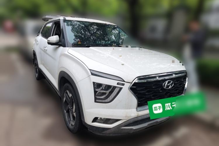 Used Hyundai ix25 2020 1.5L CVT DLX Prestige Version Front Right 45 Deg