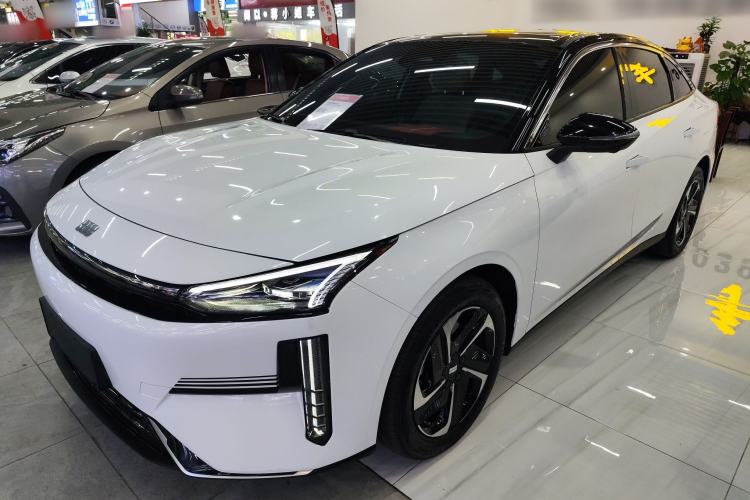 Used Geely Galaxy L6 2024 125km PLUS Dragon Edition