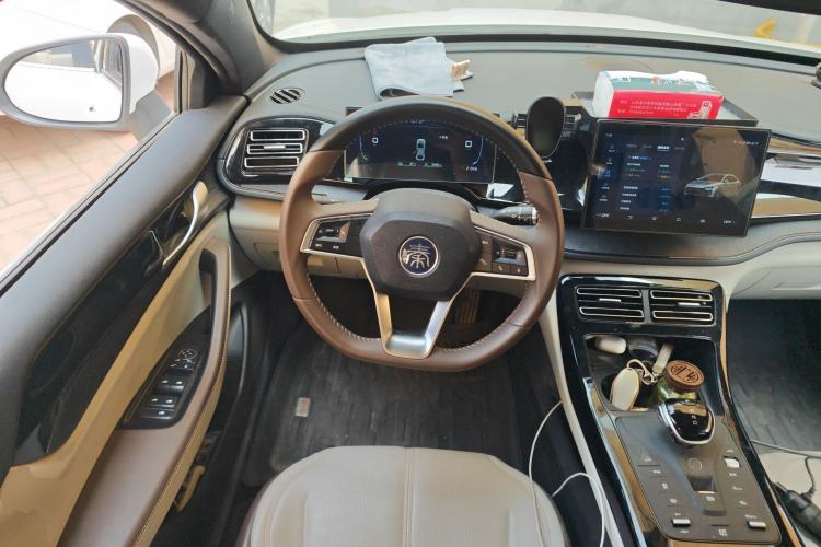 Used BYD Qin PLUS 2024 HONOR Edition DM-i 55KM Leading Model Steering Wheel