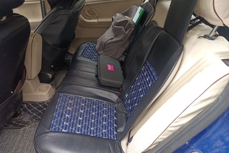 Used Skoda Fabia 2012 1.4L Manual Crystal Edition
