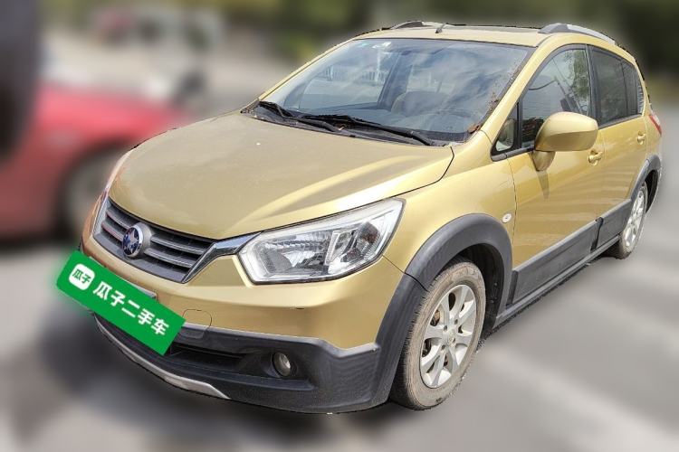 Used Venucia R50X 2013 1.6L Automatic Model