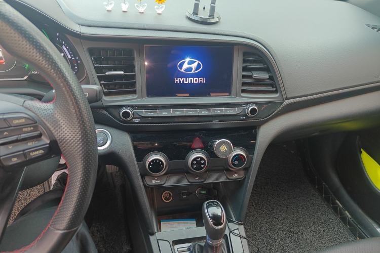 Used Hyundai Elantra (6th Generation / Lingdong) 2019 1.4T Dual-Clutch Xuan Dong · Dynamic Model