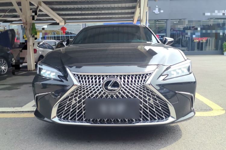 Used Lexus ES 2023 200 Excellence Edition