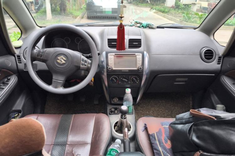 Used Suzuki SX4 2012 1.6L Manual Ruiqi Model
