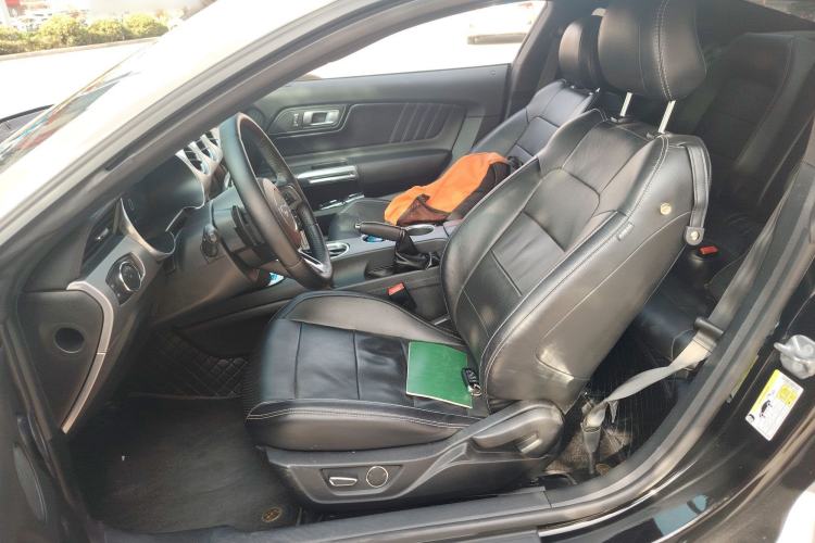 Used Ford Mustang 2019 2.3L EcoBoost
