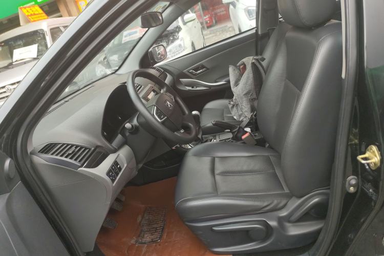 Used Zotye Z300 2014 1.5L Urban Edition Manual Luxury Model Left Front Seat