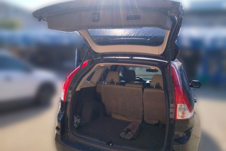 Used Honda CR-V 2013 2.0L 2WD Classic Edition Trunk