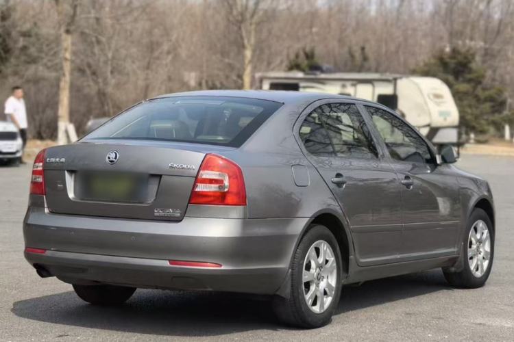 Used Skoda Octavia 2015 Classic Model 1.6L Automatic Yijie Version
