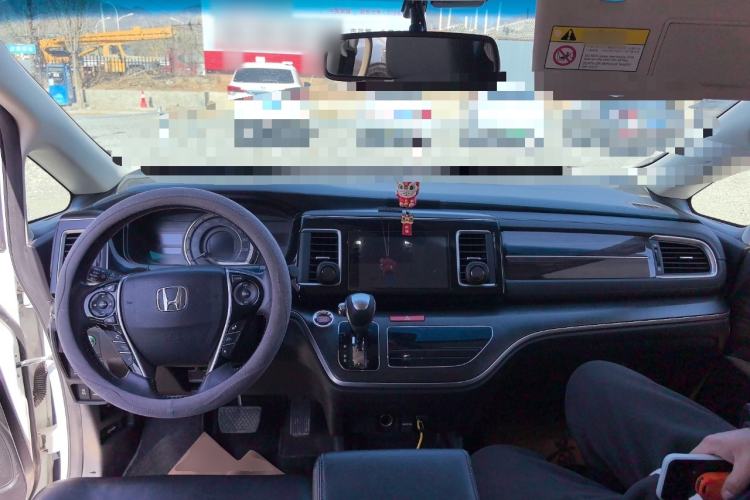 Used Honda Elysion 2016 2.4L Luxury Edition
