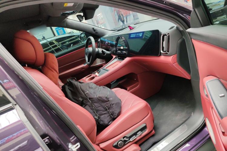 Used Hima AITO M8 2025 Extended-Range Ultra Version 53.4 kWh 5-Seater Edition