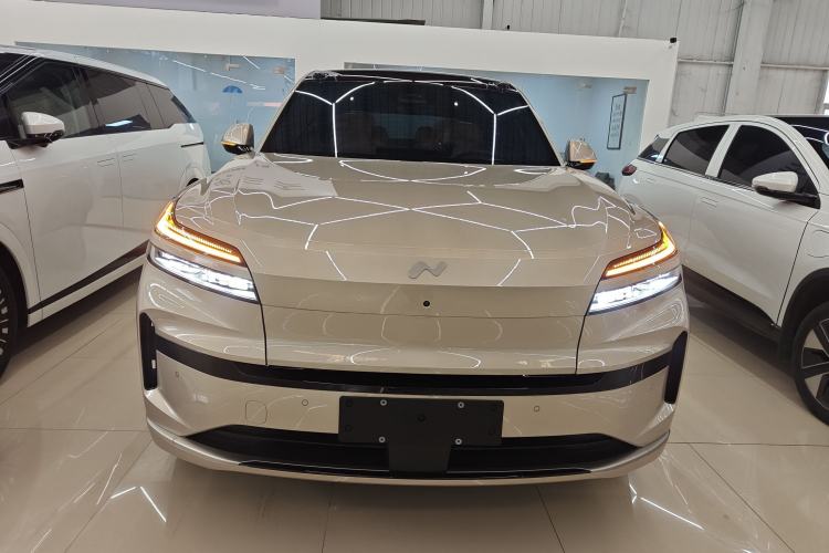 Used ONVO Luxeed L90 2025 Model—Max Six-Seater Version