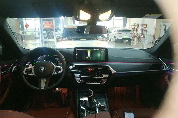 Used BMW 5 Series 2022 Restyled 530Li Leading Edition M Sport Package