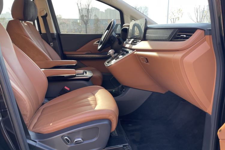 Used Hongqi HQ9 2023 2.0T Smart Connect Flagship Edition
