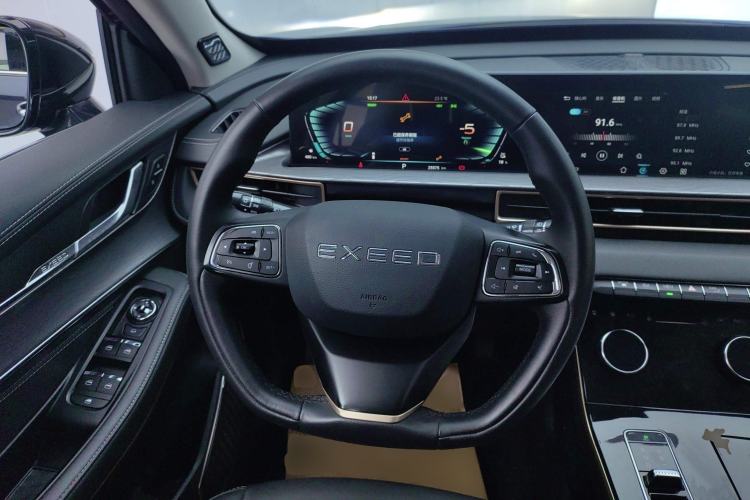 Used EXEED Zhuifeng C-DM 2022 1.5 TCI-DHT 105 km "Chengfeng Qi" Edition
