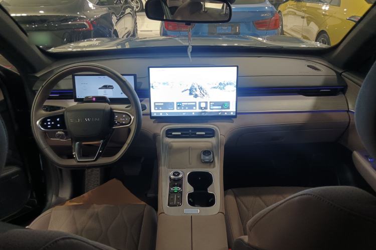 Used Chery Fengyun T8 2025 1.5T 130km Deluxe Version 5 Seats