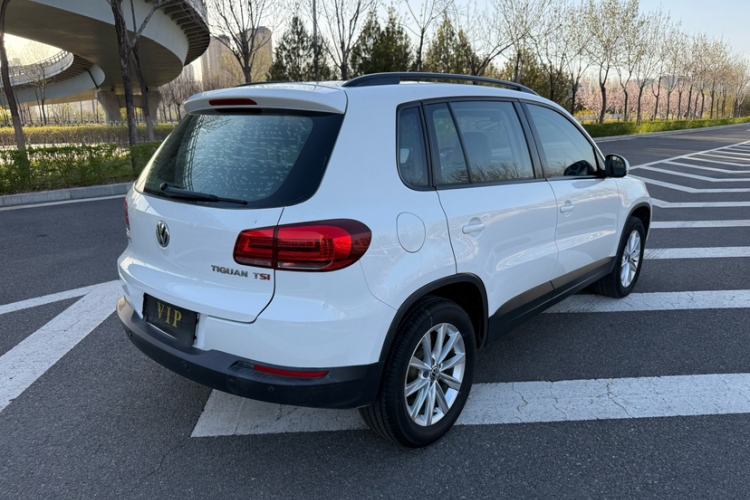 Used Volkswagen Tiguan 2015 1.8TSI Automatic Two-Wheel Drive Comfort Edition Exterior 1