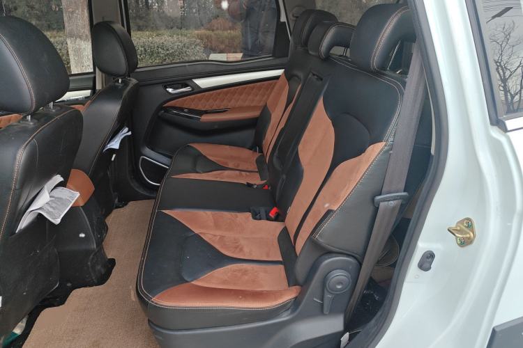 Used FAW Yingzhi G5 2016 1.5L Manual Luxury Navigation Edition