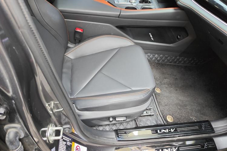 Used CHANGAN UNI-V iDD 2023 Zhidian iDD 1.5T 113km Smart & Fun Version (Rapid Edition)