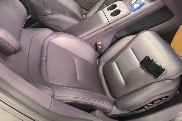 Used Avatr 06 2025 Ultra Pure Electric Edition Right Front Seat